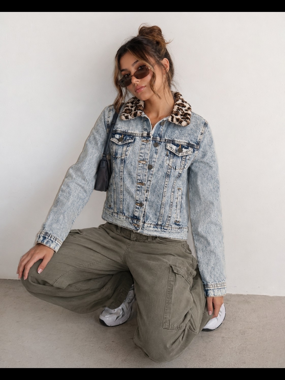Reserve Fairfax Jacket Sz Lg Acid Wash Denim Jacket Leopard Faux Fur Collar